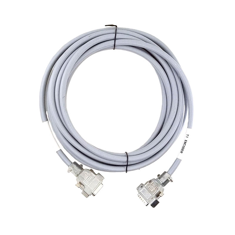 What are the key factors that determine the optimal wire gauge selection for an industrial wire harness in a high-vibration machinery application?